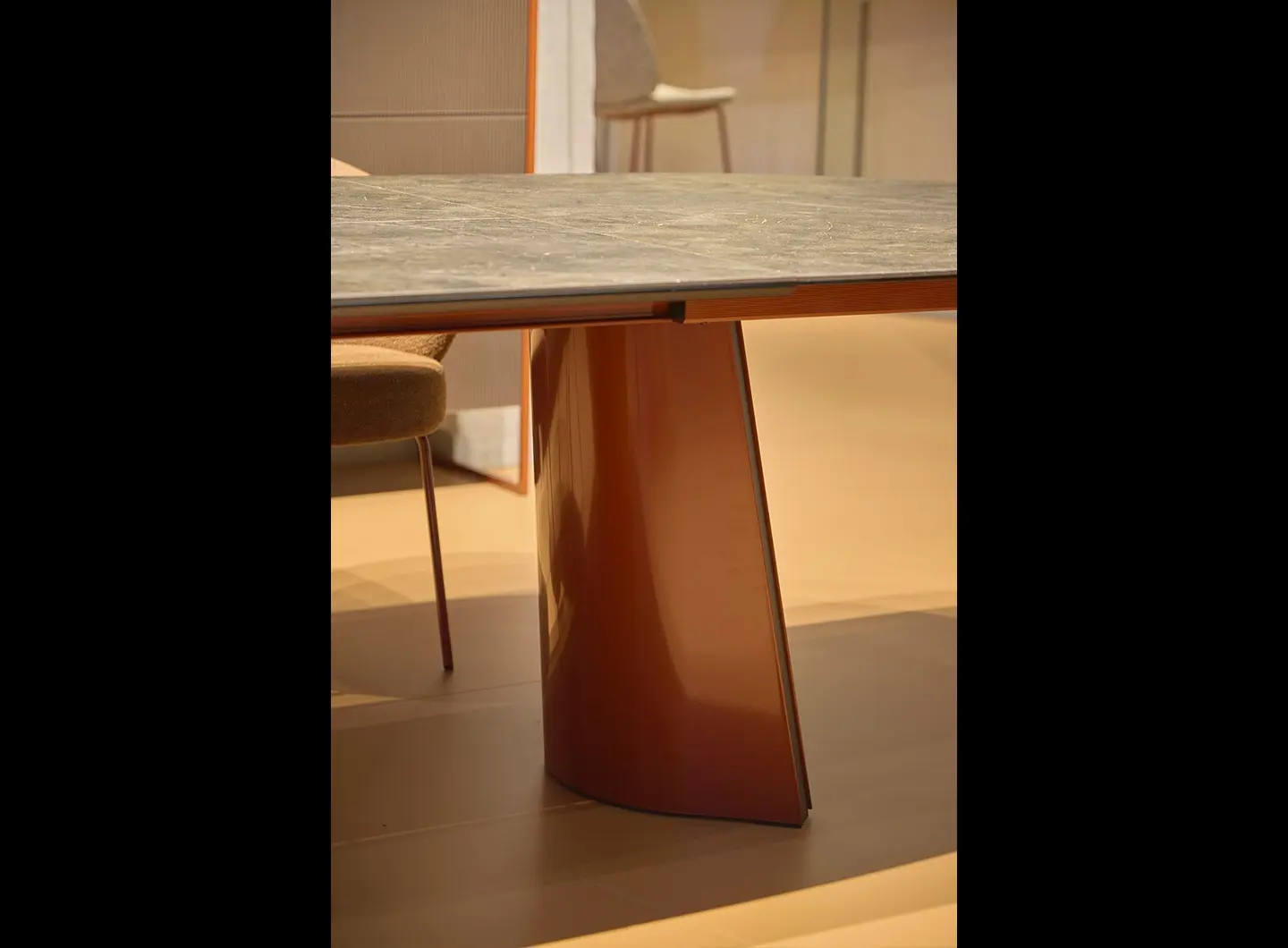 Alba table by mobliberica with ceramic top