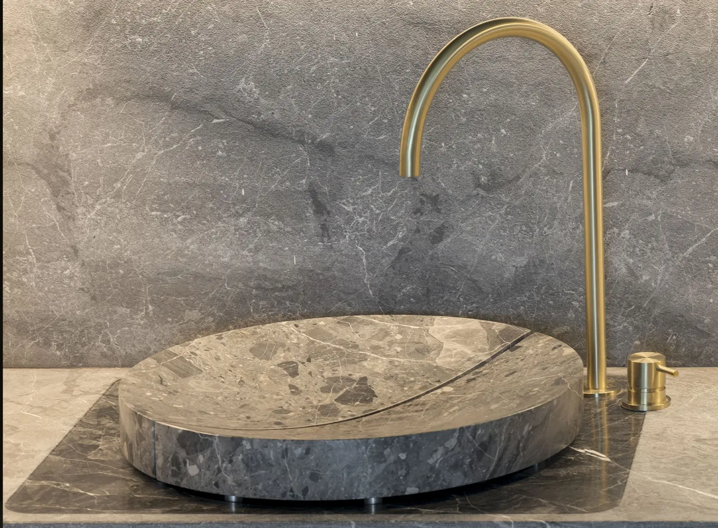 Wall-Mounted Gris Alvito Marble Sink