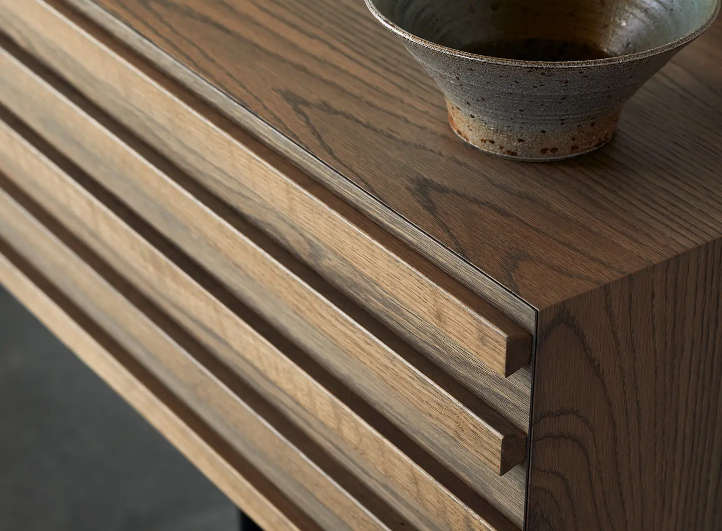 Harri consolem, more,  design Peter Fehrentz 2025