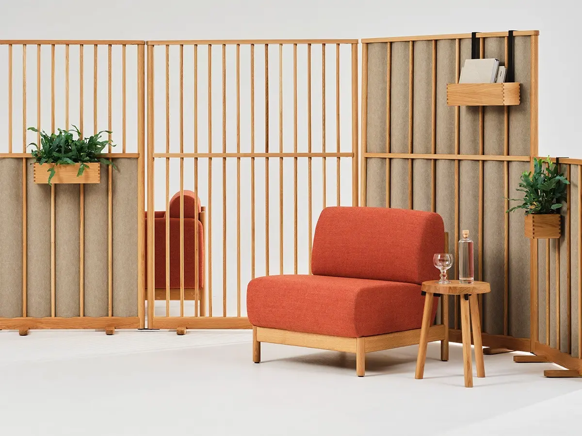 Ondule Screen room divider frame of solid oak or ash and felt 