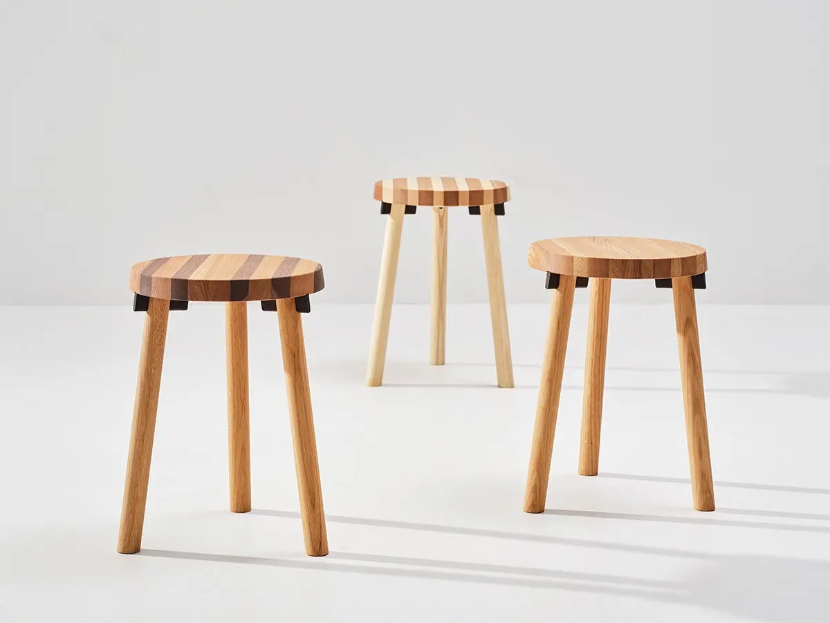 T.I.P. stool of overleft solid wood in oak, ash or combination of both