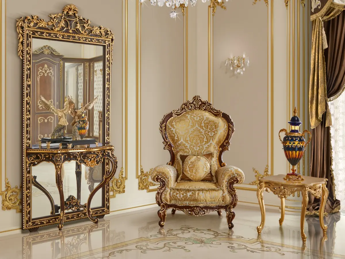 ROYAL CLASSIC ARMCHAIR