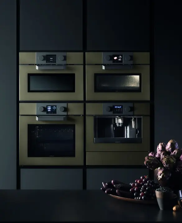 Icon Dark Bronze Collection