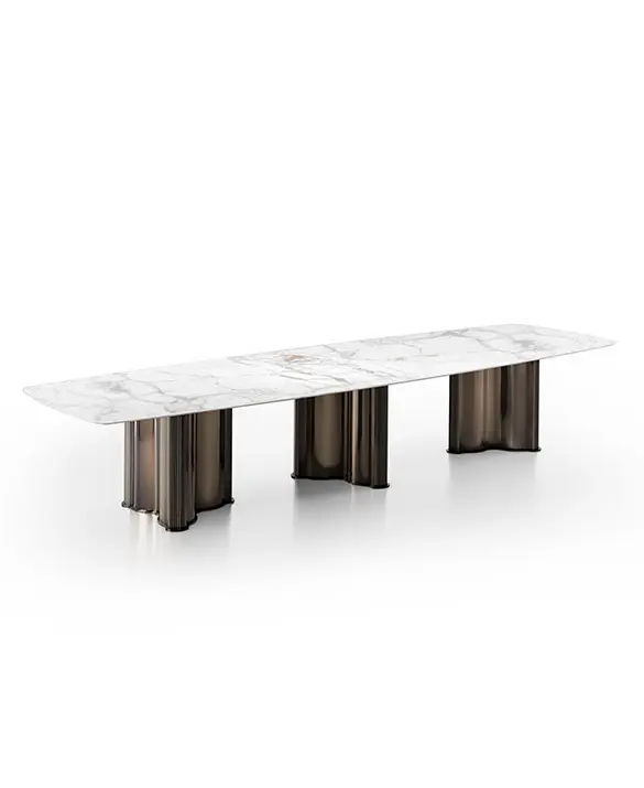 manhattan table