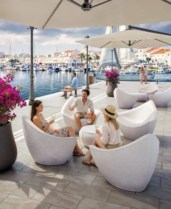 Plust - Vela Armchair