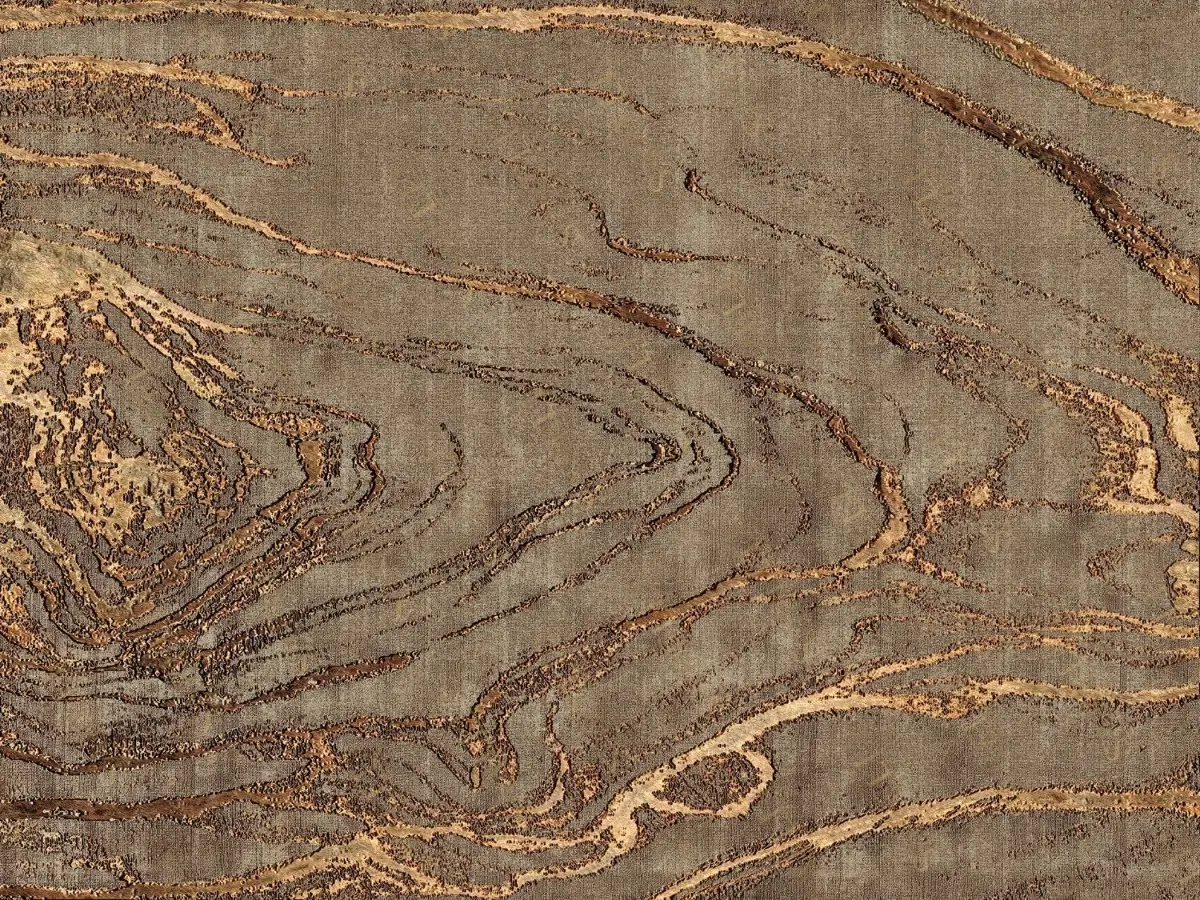 LUXURY HANDTUFTED CARPET