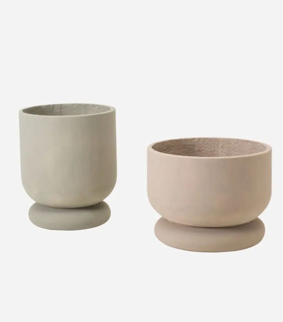 Concrete pots in different sizes, Sabbia/Mastice