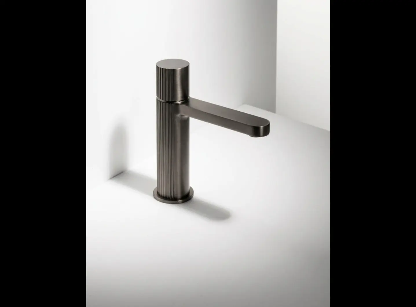 QTIME Miscelatore lavabo monocomando