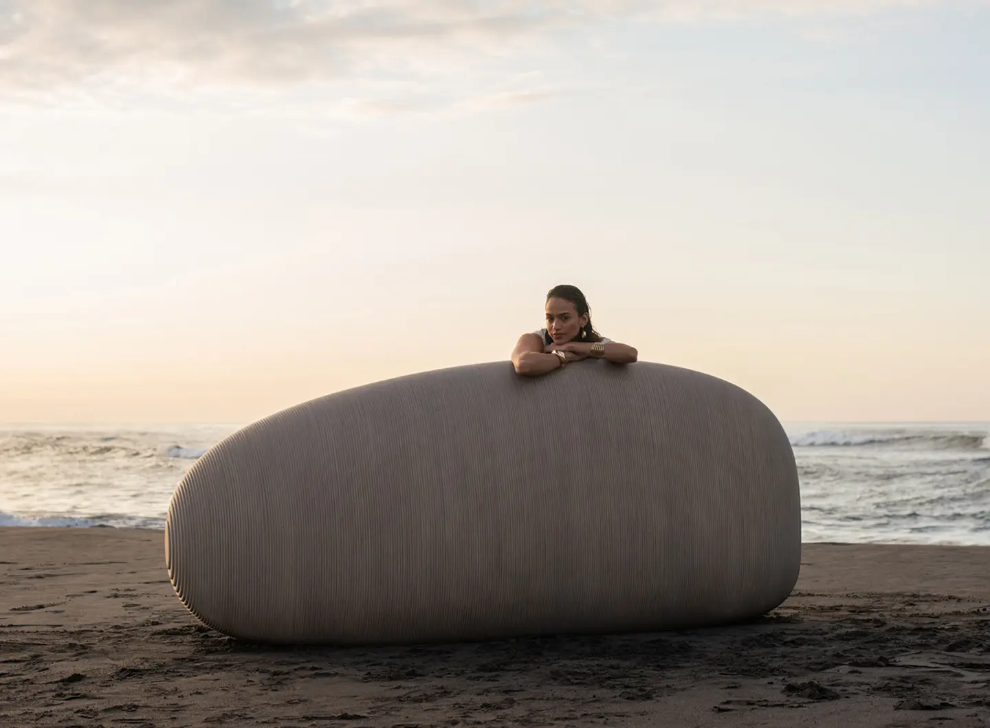 Woodstone sideboard, Piegatto