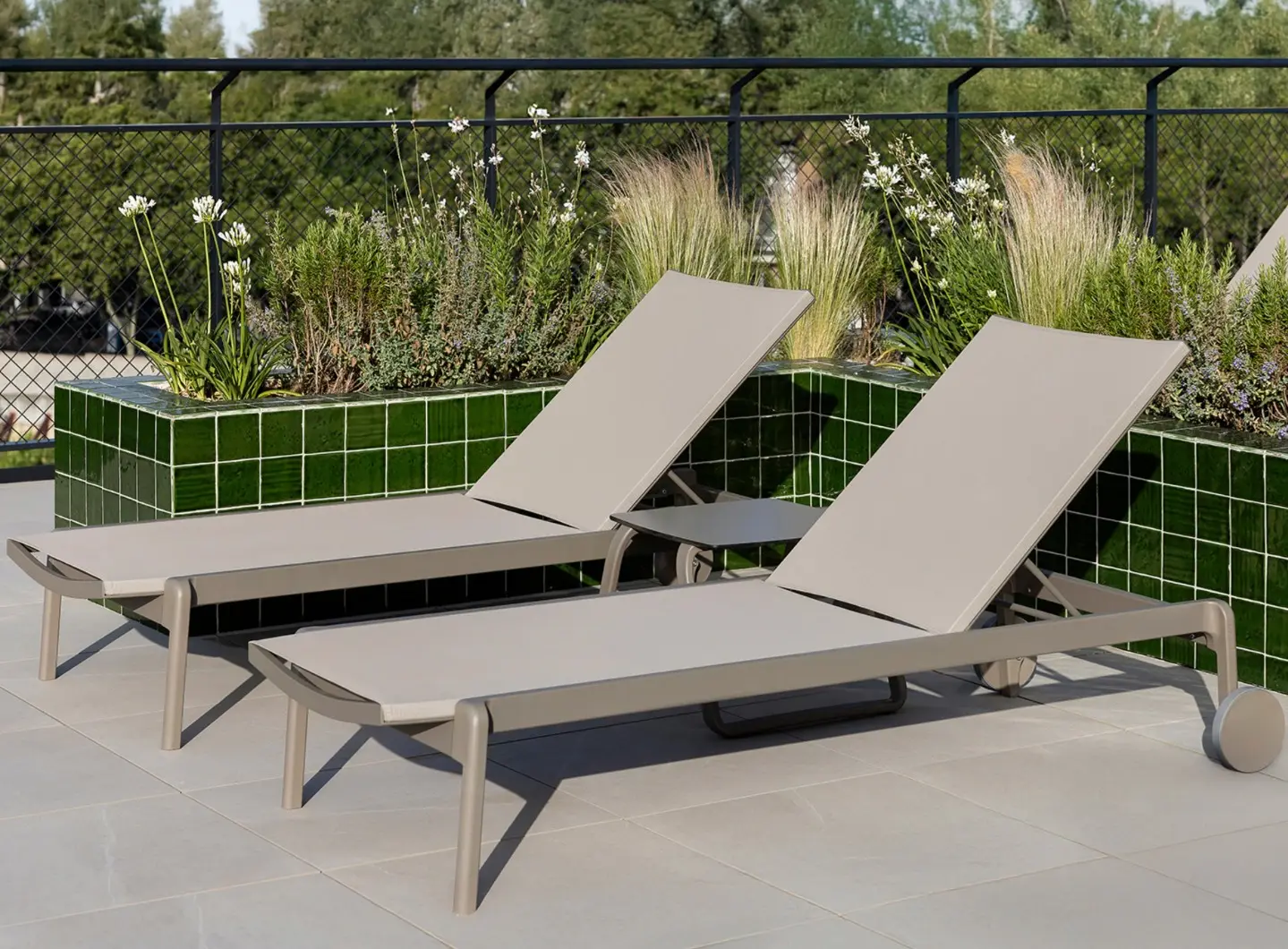 EZPELETA - LAGO Sunlounger