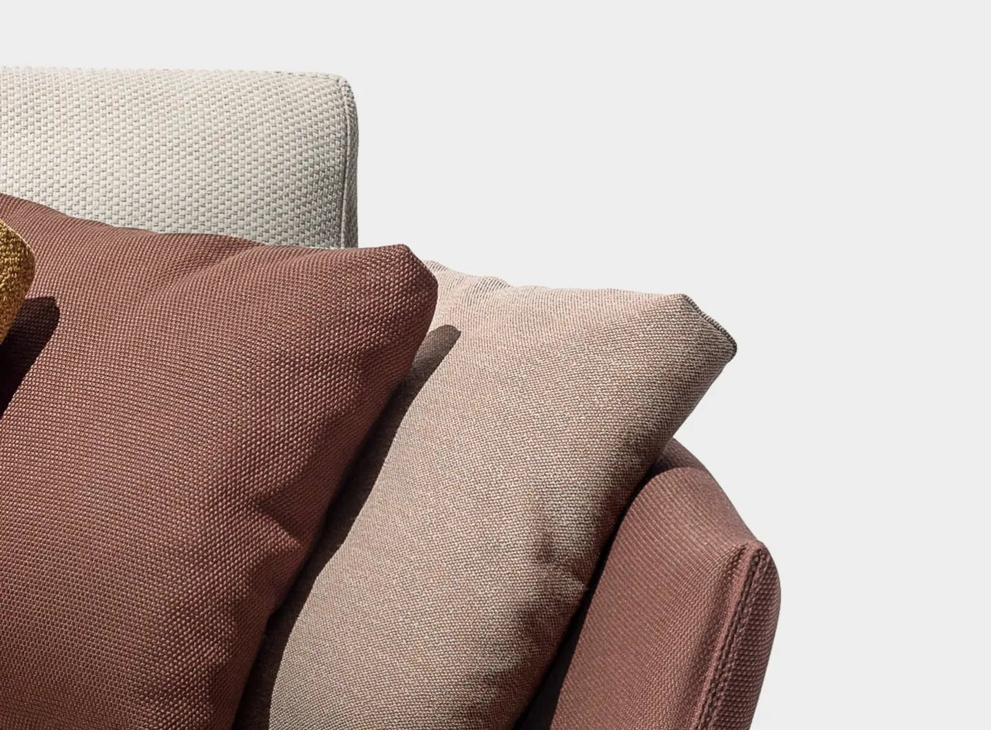 TODUS___kori_sofa_03__grey_background_.jpg