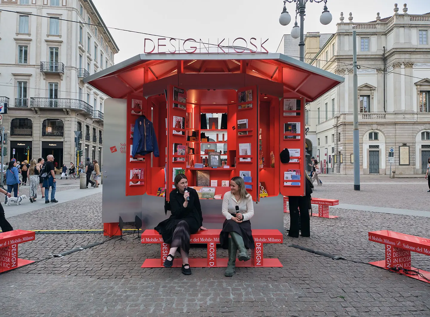 Architectures of Freedom: Bianca Felicori e le Forgotten Architecture di Milano, Francesca Spiller, Design Kiosk, Piazza della Scala - Ph. Marco Mezzani