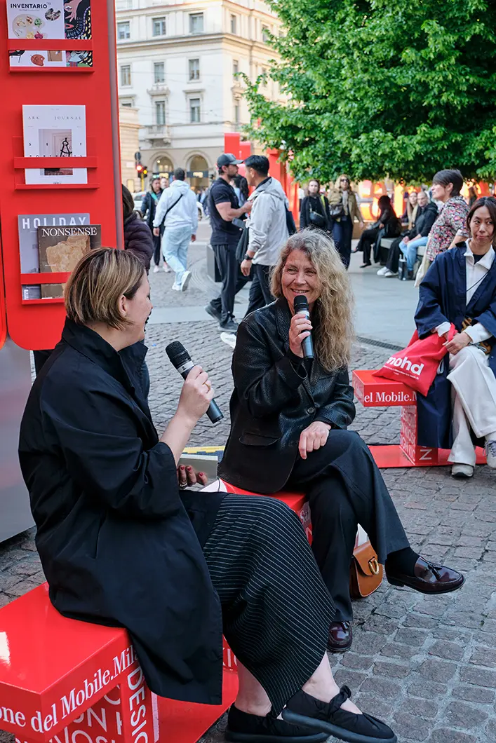 Ark Journal: spazio, narrazione e sensibilità contemporanea, Mette Barfod, Francesca Spiller, Design Kiosk, Piazza della Scala - Ph. Marco Mezzani