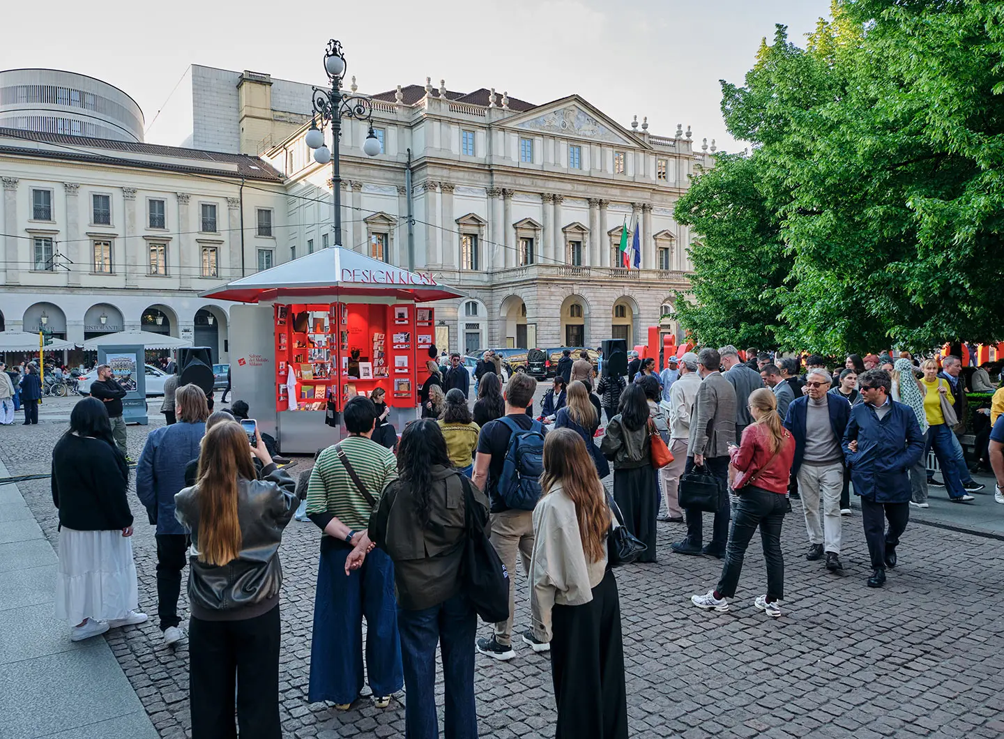 Ark Journal: spazio, narrazione e sensibilità contemporanea, Mette Barfod, Francesca Spiller, Design Kiosk, Piazza della Scala - Ph. Marco Mezzani