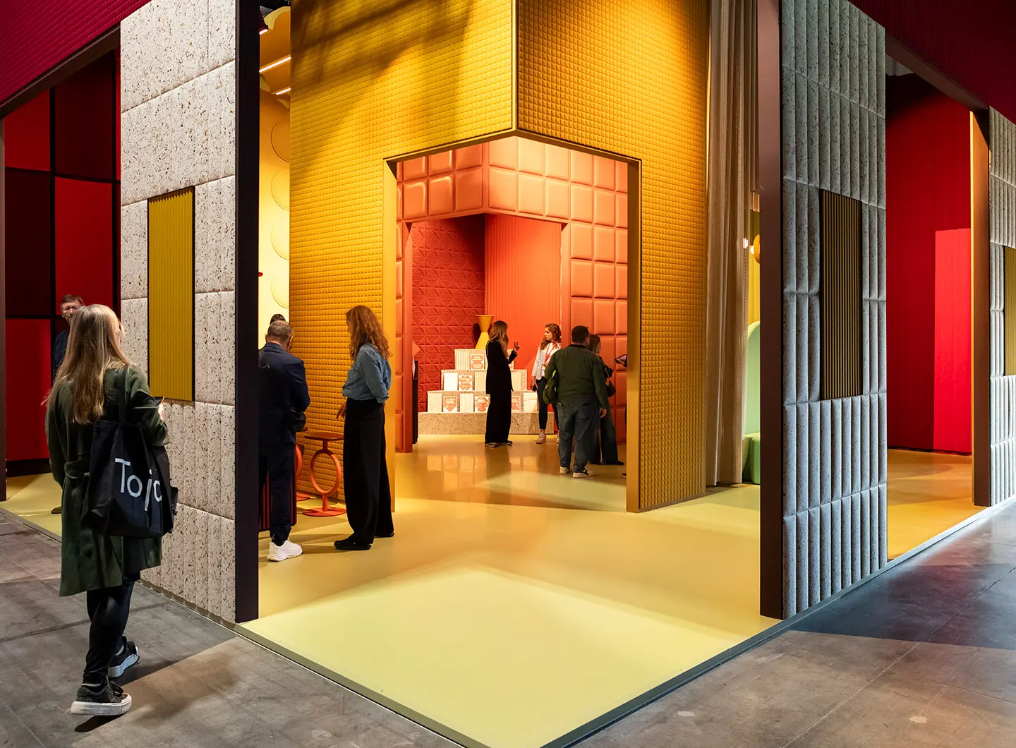 Slalom,  64ª edizione del Salone del Mobile.Milano