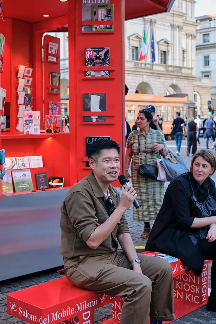 Never Too Small: una nuova idea di abitare in piccolo, Colin Chee con Francesca Spiller, Design Kiosk, Piazza della Scala - Ph. Marco Mezzani