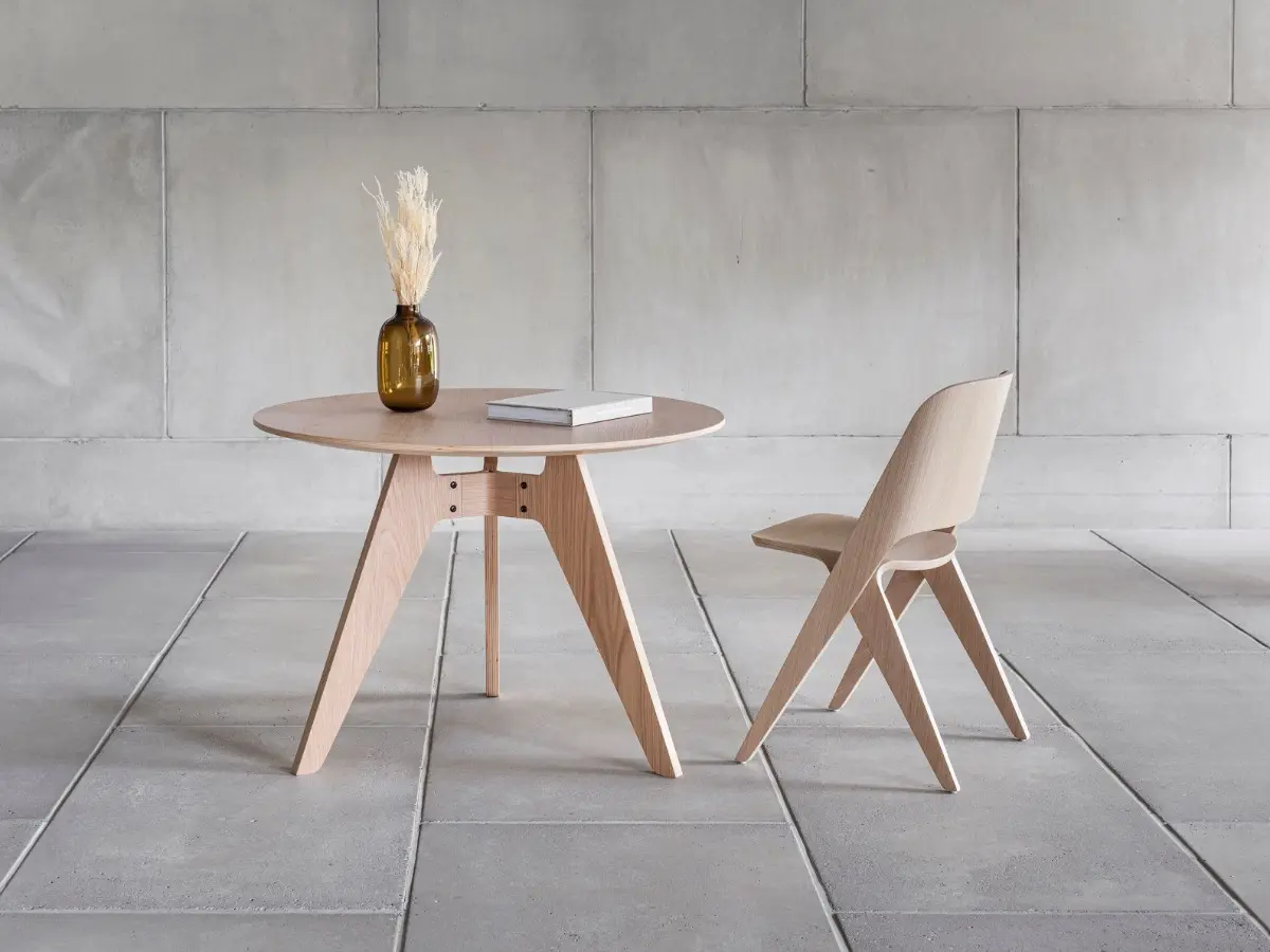 Lavitta Table by N I K A R I