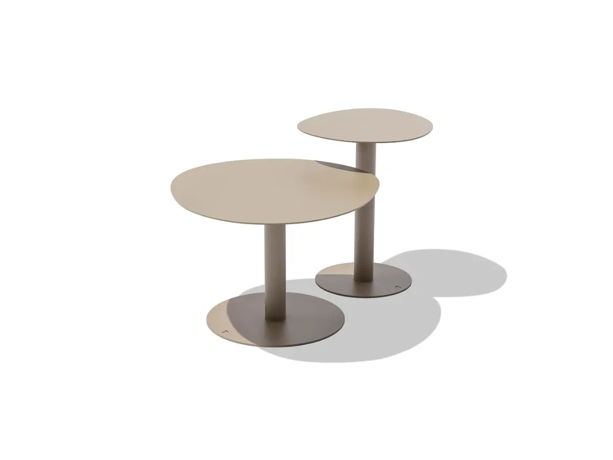 outdoor coffee table