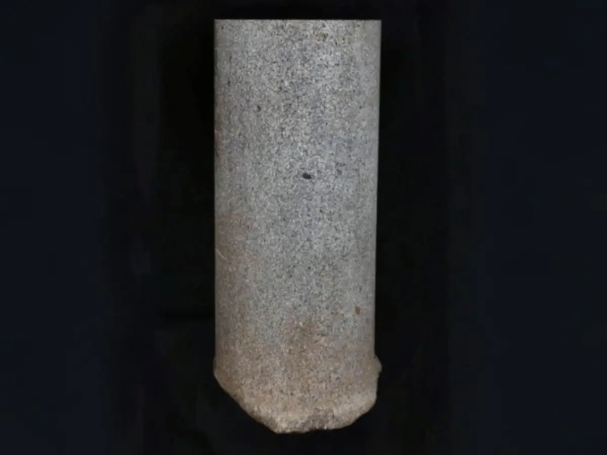 colonna_granito_grigio__3.jpg