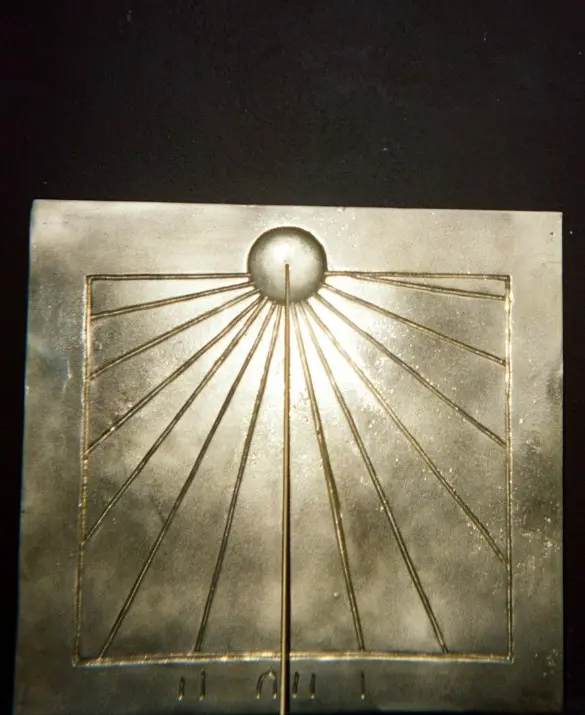 Sundial Estudio D Tiempo 09.