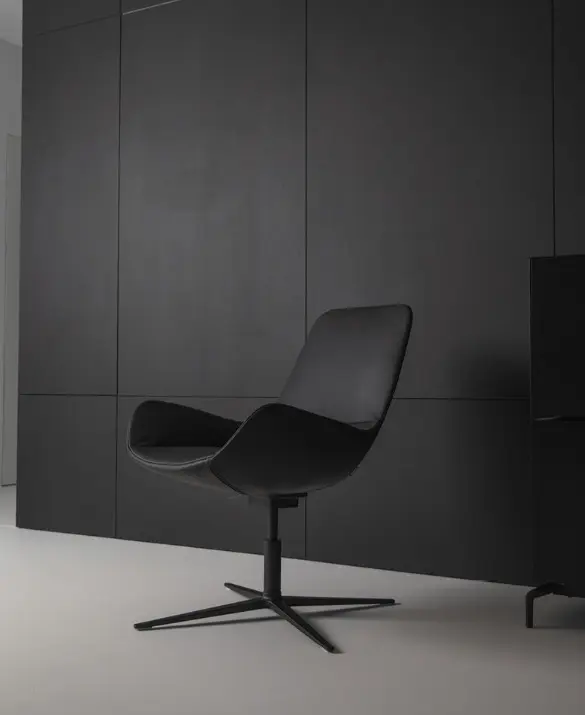 W-Club low designed by Rainer Bachschmid