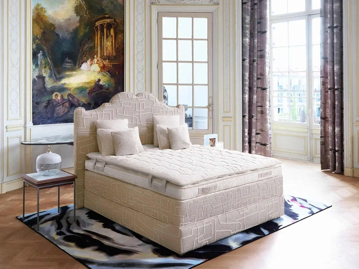 Auguste Bed 