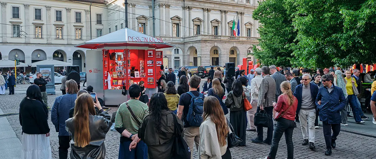 Design kiosk, Piazza della Scala