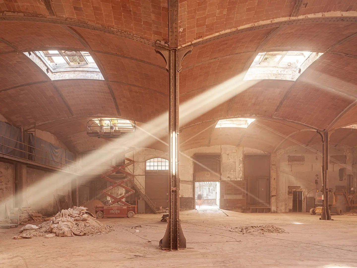 Atlas Re-Edificatòria, Barcelona, Palau d’Alfarràs - Courtesy of metalocus ©Adrià Goula