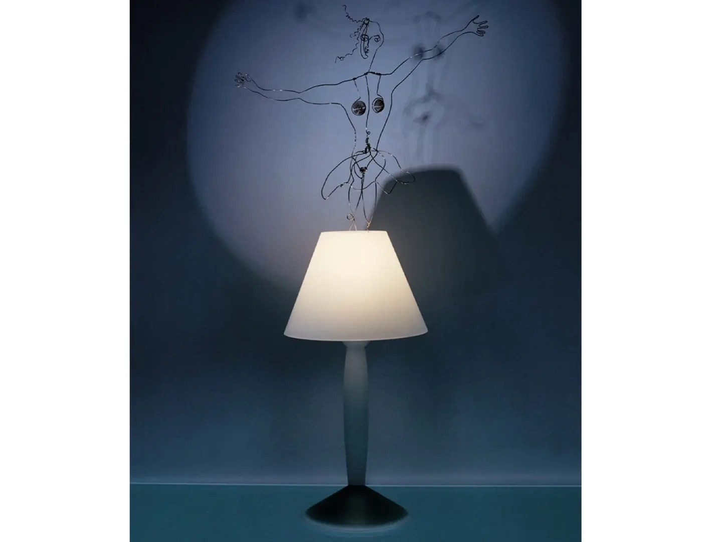 Lampada Miss Sissi, Floss, design Philippe Starck
