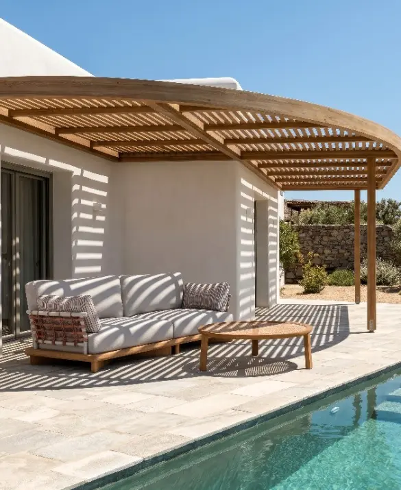 Designed by Italian designers angelettiruzza, the Manle collection blends Mediterranean warmth with contemporary architectural lines. Its generous cushions and geometric frame create a balance of inviting comfort and refined structure, while the intricate woven side panels add texture and visual depth.