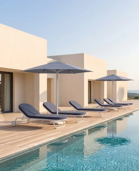 ANKA is a sunbed that can be easily moved thanks to the large rear wheels. It is made of aluminum which is a light weight and hard metal with excellent strength-to-weight ratio and corrosion resistance.