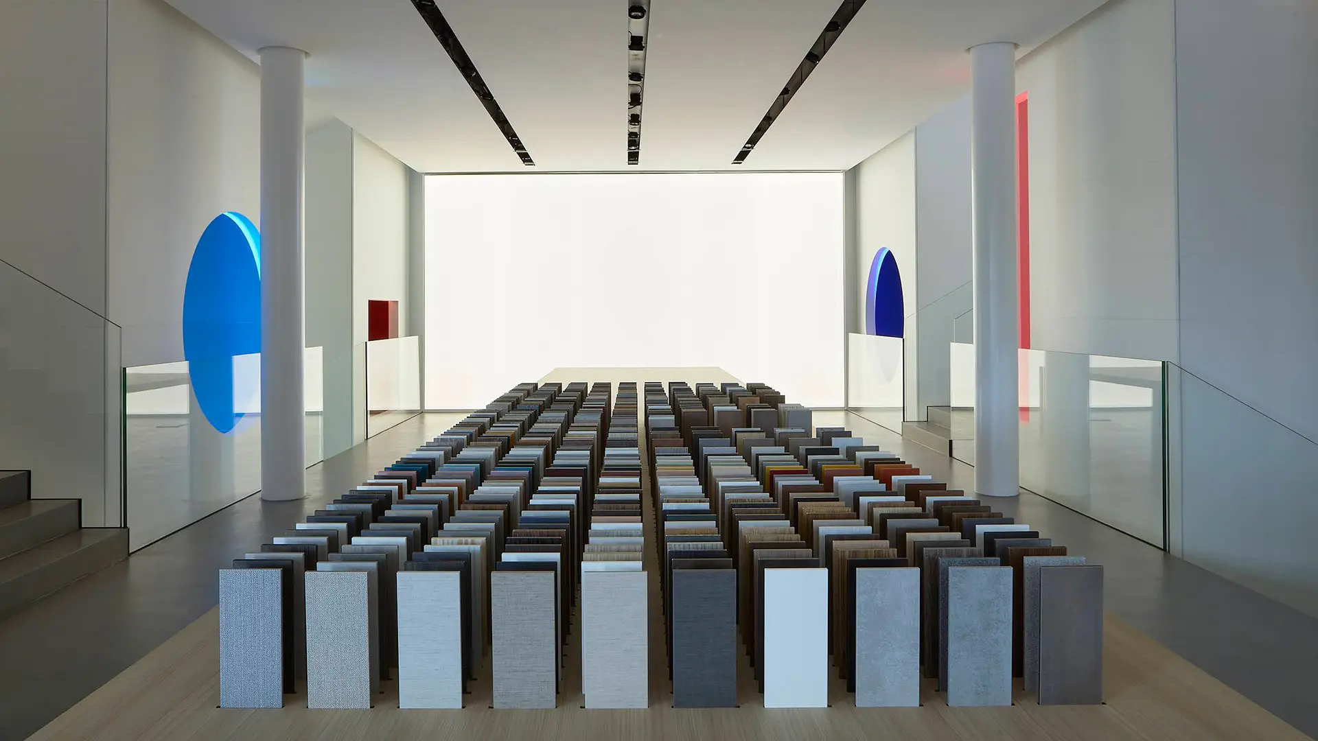 Concept Beyond the Lines, coorporate showroom CCube, design Lissoni & Partners