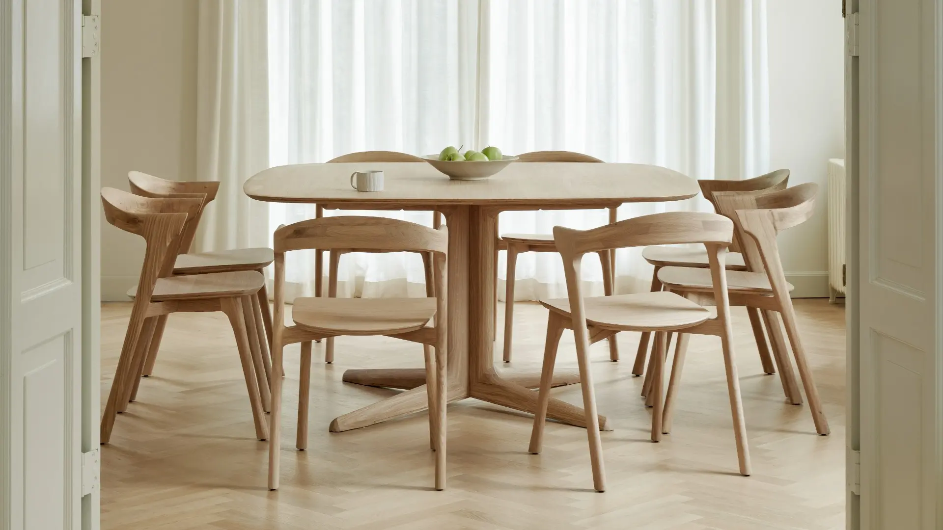 50997_Corto_dining_table_51490_Bok_dining_chair_02_HQ.jpg