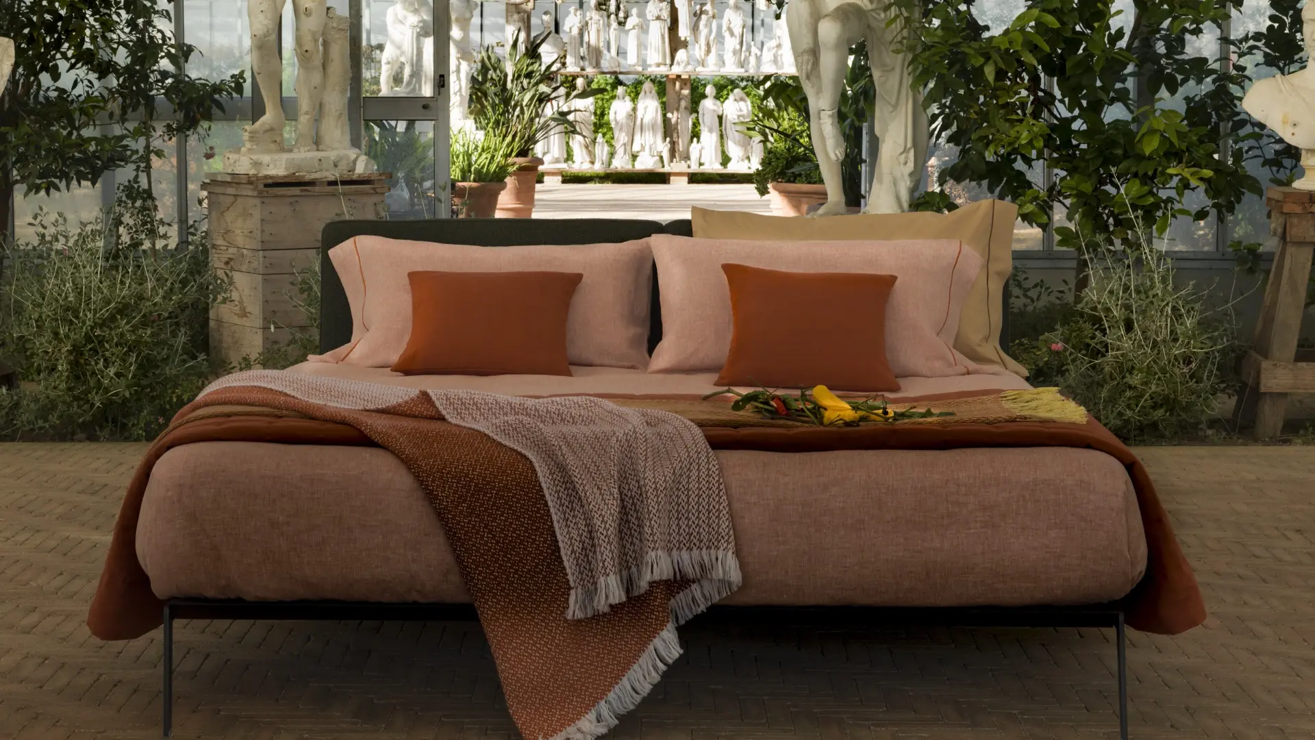 MOLTENI HOME