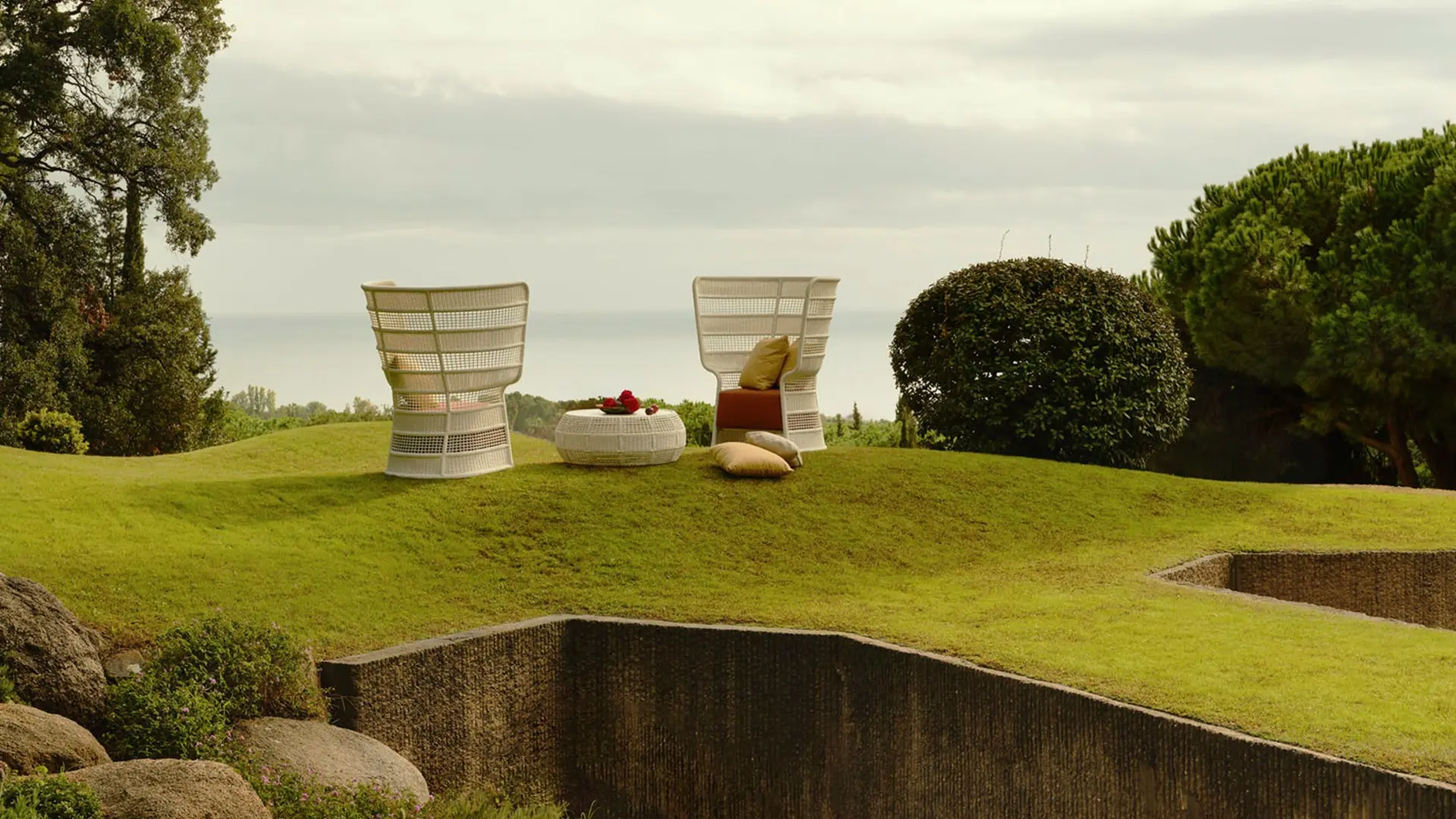 POINT_AMBA Collection