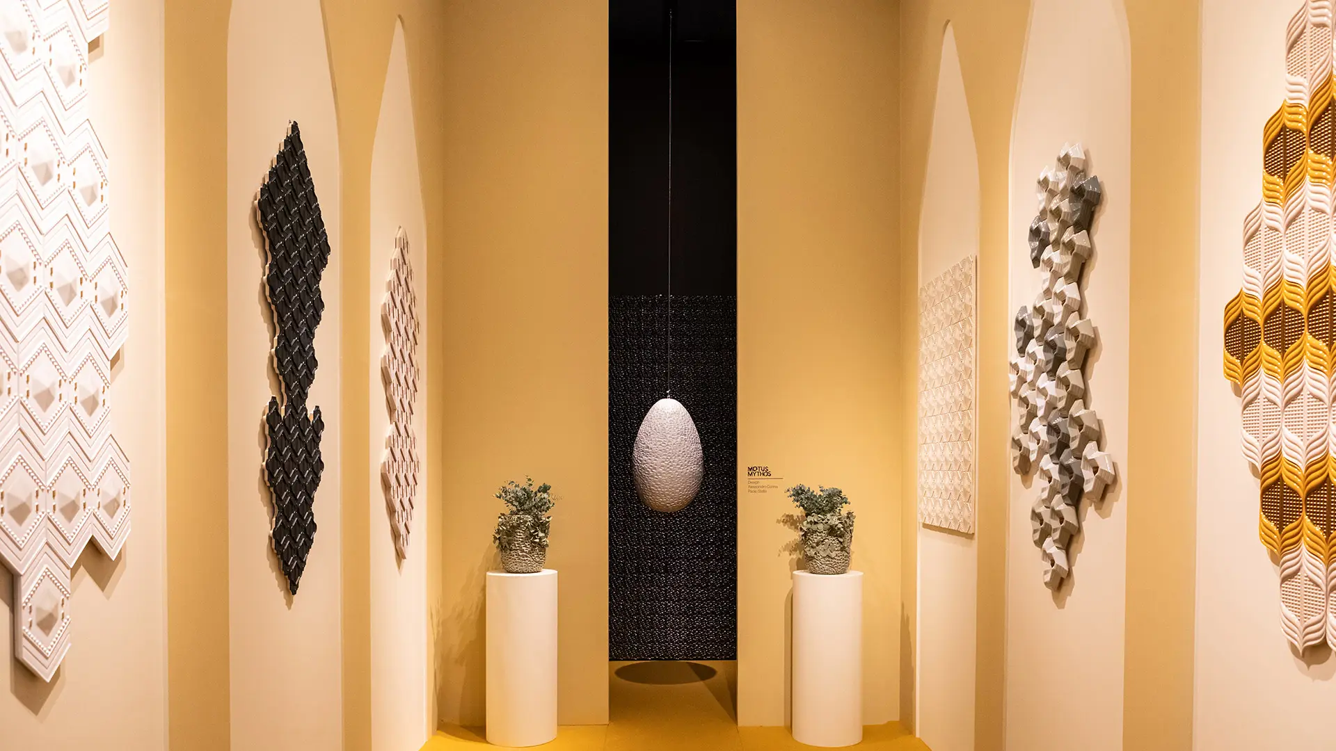 Dornette and ceramic vases